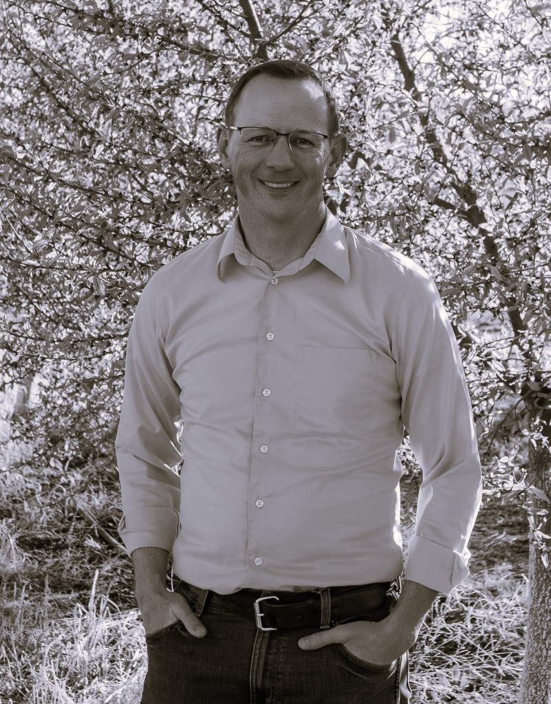 Daniel Grant, DVM